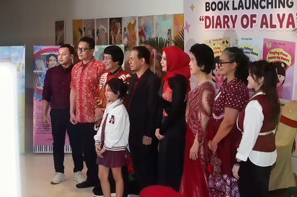 Alya, Penulis Cilik Baru Indonesia Luncurkan Tiga Buku di Usia 9 Tahun alya.png