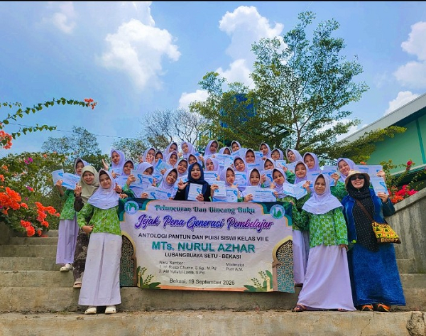 Ketika Pembelajaran Bahasa Indonesia Berbuah Buku, 32 Siswi MTs Nurul Azhar Terbitkan Antologi mts_nurul_azhar.png